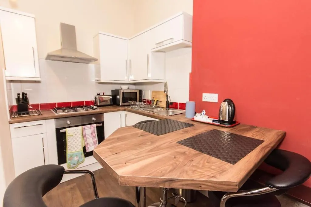 Cozy Apartment By Holyrood Park And Palace! Edinburgh