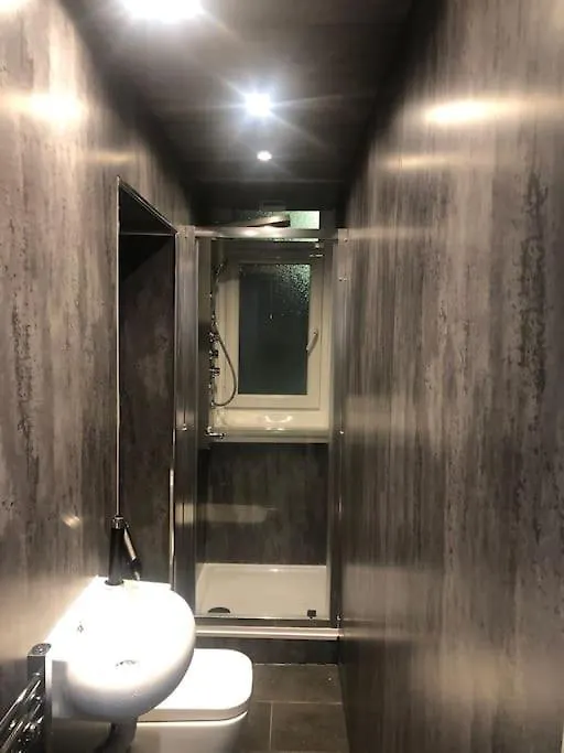 Cozy Apartment By Holyrood Park And Palace! Edinburgh 0*,